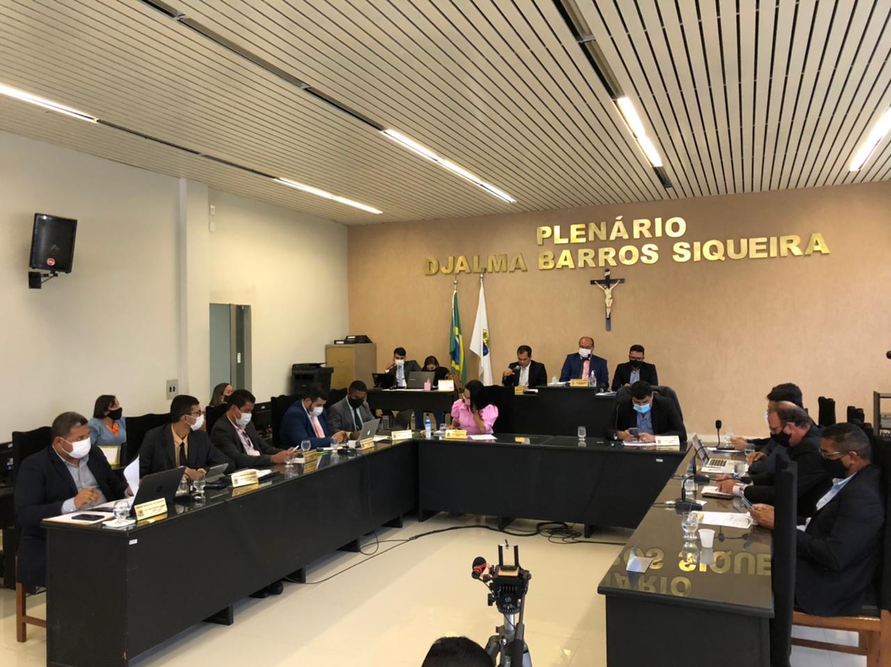 Maioria pede o retorno do ensino presencial na rede municipal de Coruripe e apresentam outras pautas em Sessão