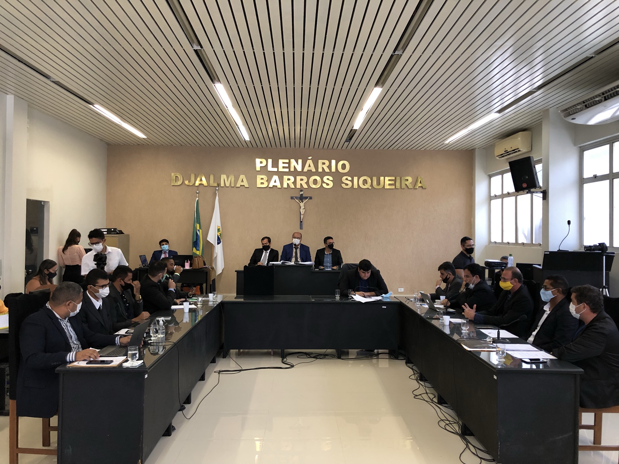 Vereadores aprovam a doação de óculos para alunos da rede pública de ensino de Coruripe e outras pautas do município